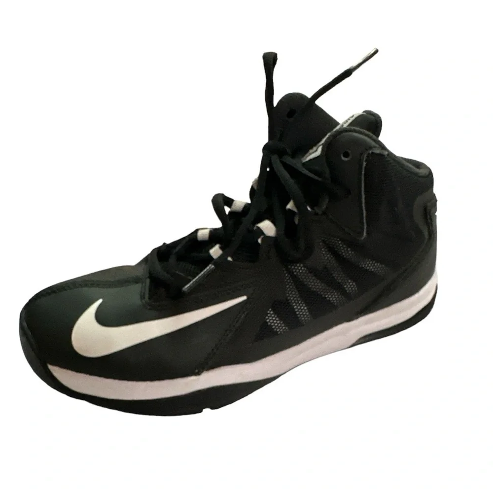 Nike Airmax Stutter Step 2 Boys Basketball Shoes Black/White Size 5.5